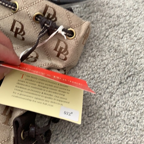 Handbag - Picture 6 of 7